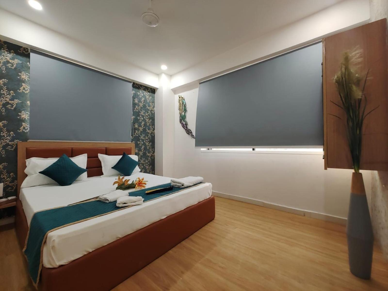 Hotel Prasang 수라트 외부 사진